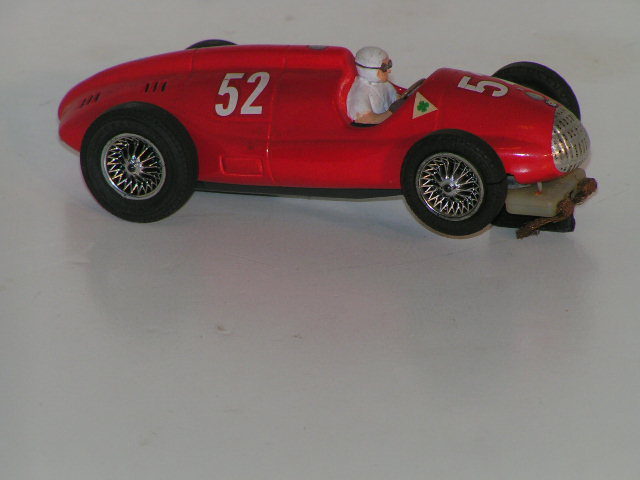 1/32ND SCALE 1938 ALFA ROMEO 512 PROTOTYPE BUILT & PAINTED BY S.T.GOOI. MOTOR-STABO 3 POLE