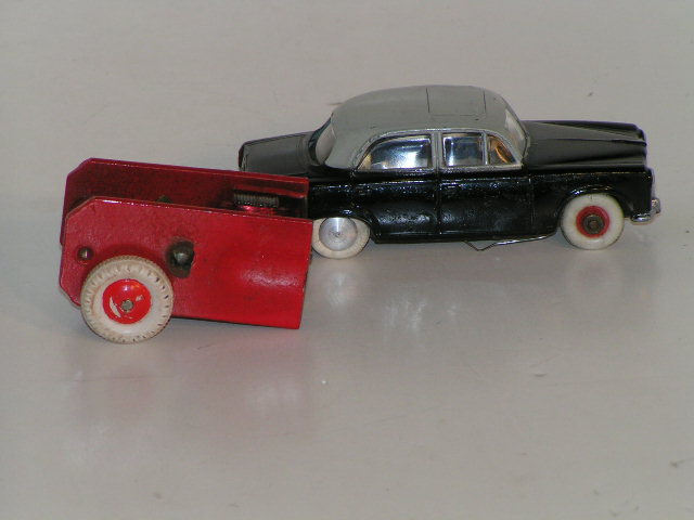 THE MOTOR SHOWING ITS SIZE COMPARED TO A EARLY JOMA CAR