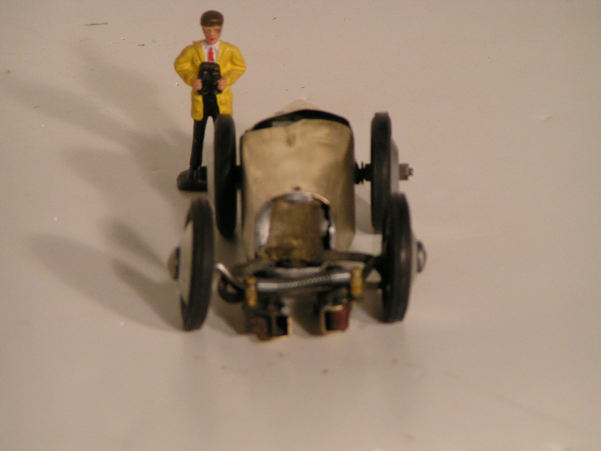 FRONT VIEW OF 1932 CAR BEFORE RESTORATION.