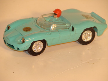 1/32 FERRARI WITH LIGHTS.