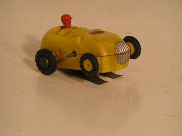 1/40 ? F1.THESE CARS DIFFERED FROM THE US JIM PRENTICE CARS BY HAVING BELT DRIVE.RARE