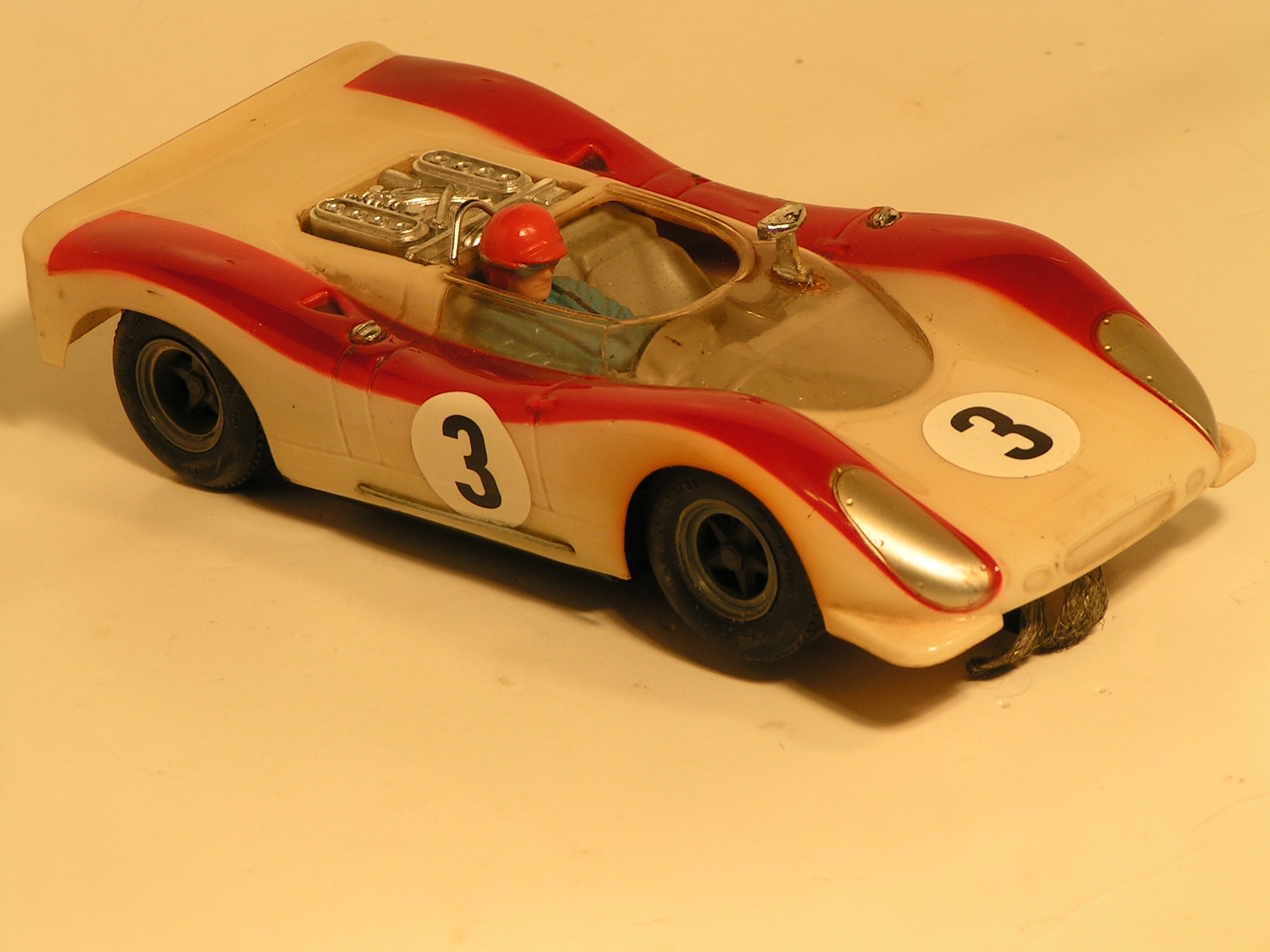 1/24 VAC BODIED PORSCHE 908/2