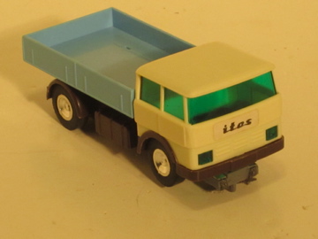 1/32ND SCALE LIAZ TRUCK. 