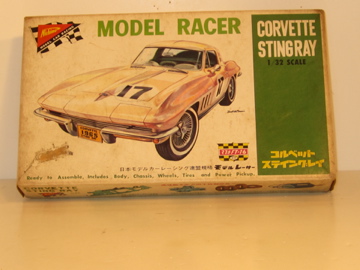 1/32ND SCALE CORVETTE STINGRAY BOX/ RELEASED IN 1965.MIB