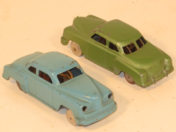 2 1/40th scale studebaker commanders with electric lights(very rare)