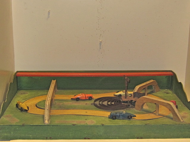 unknown windup set from the late 1940s ?