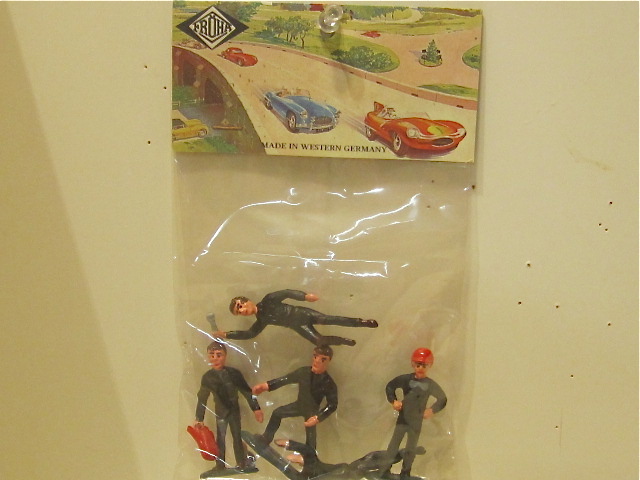 FROHA FIGURES.VIP header