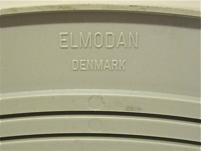 UNDERSIDE OF THE CURVED TRACK.  