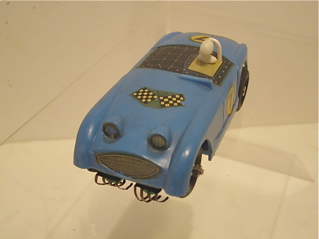 A 1/32ND SCALE AUSTIN HEALEY FROG EYED SPRITE FROM THE 1961 SET WITH METAL WHEELS. VERY RARE    