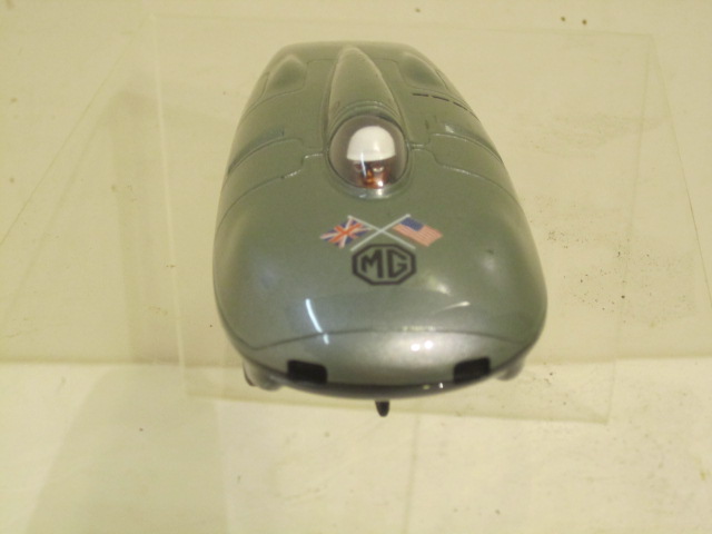 FRONT VIEW OF THE 1/32ND SCALE MG EX181