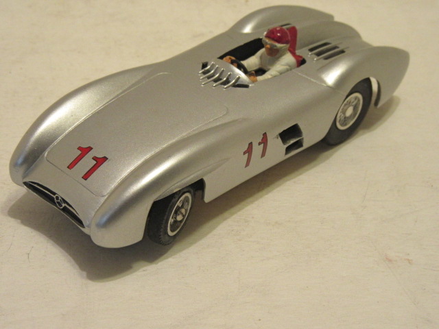 1/32ND SCALE MERCEDES SILVER ARROW