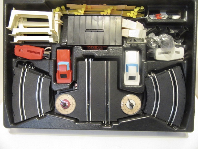 CONTENTS OF THE 1/43RD SCALE SET. RARE