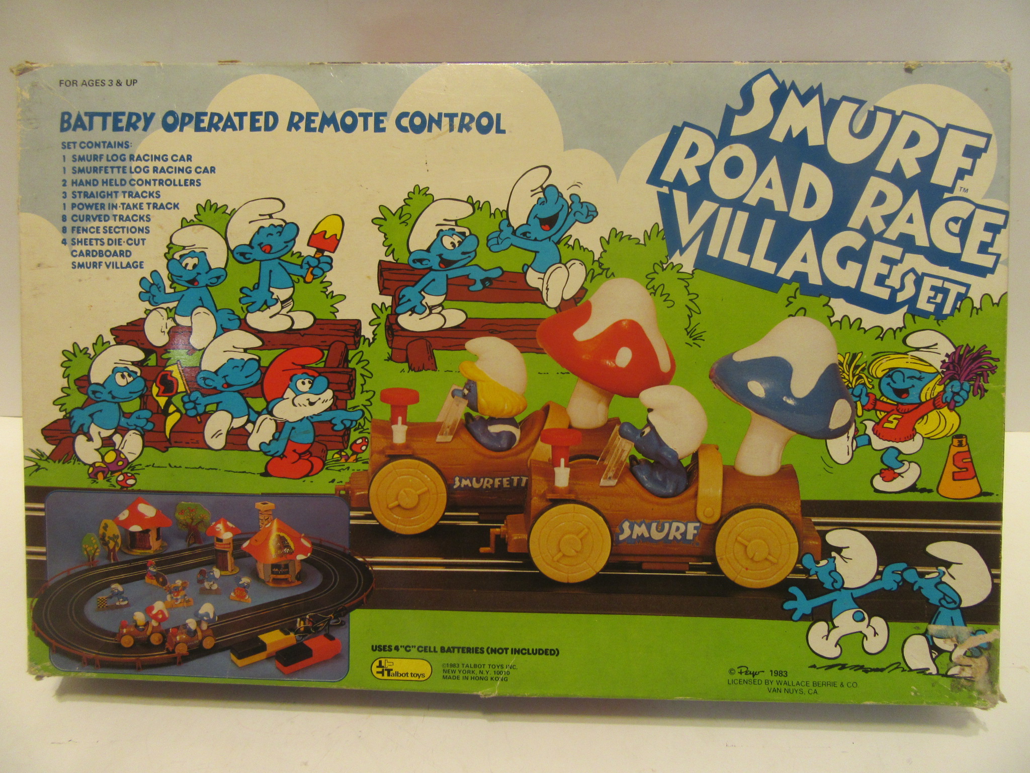 SMURF ROAD RACE VILLAGE SET