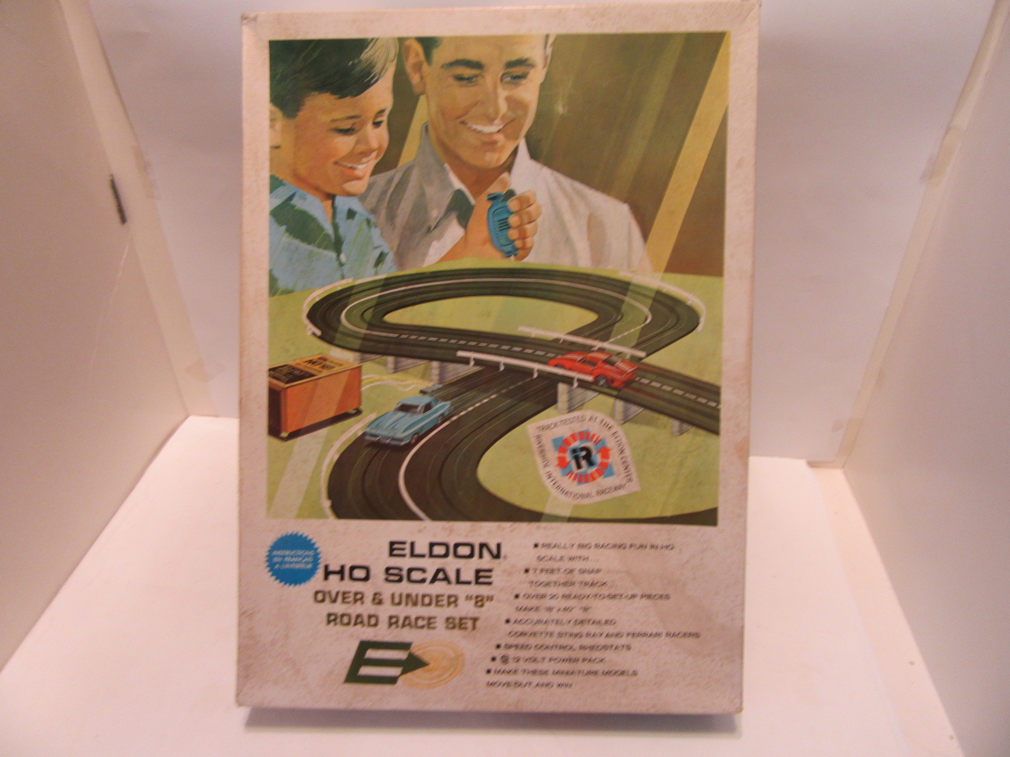 Ho MIB set with Corvette & Ferrari