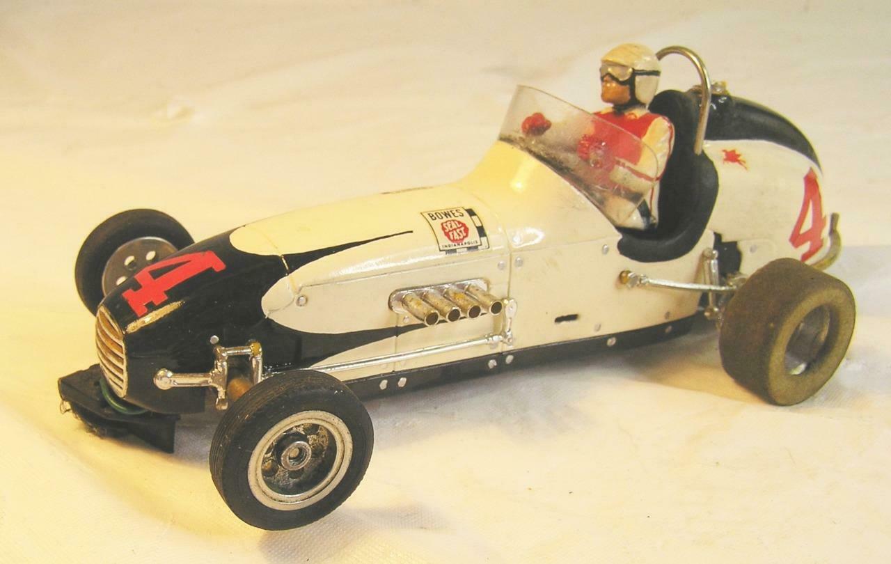 1/24TH SCALE DIRT TRACK RACER