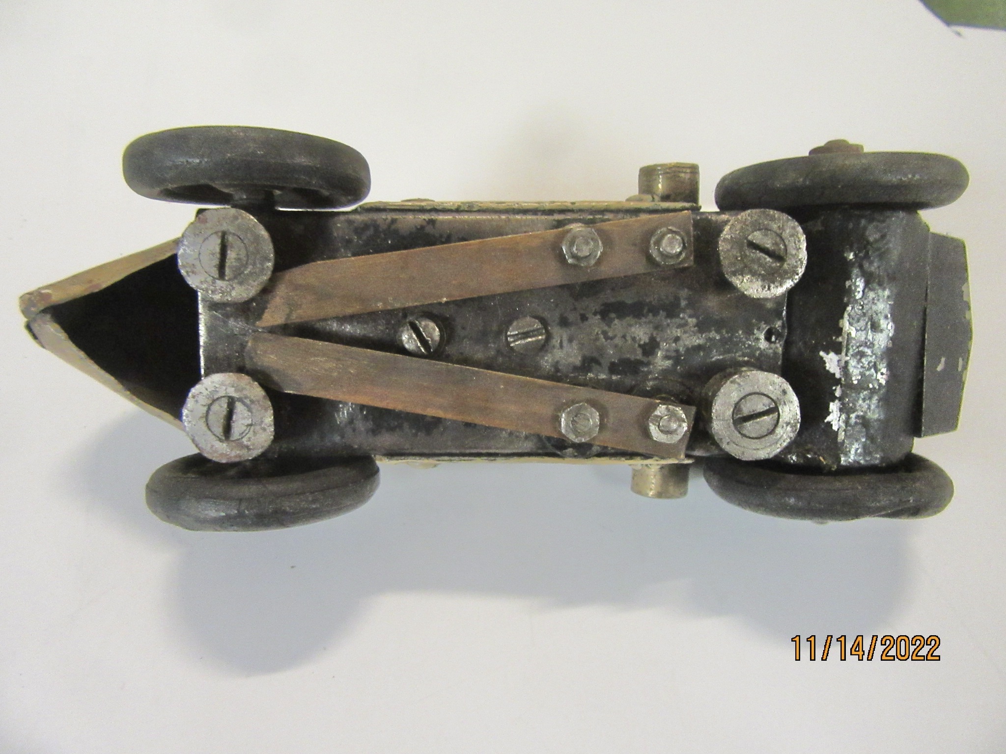 THE BOTTOM OF THE CAR 