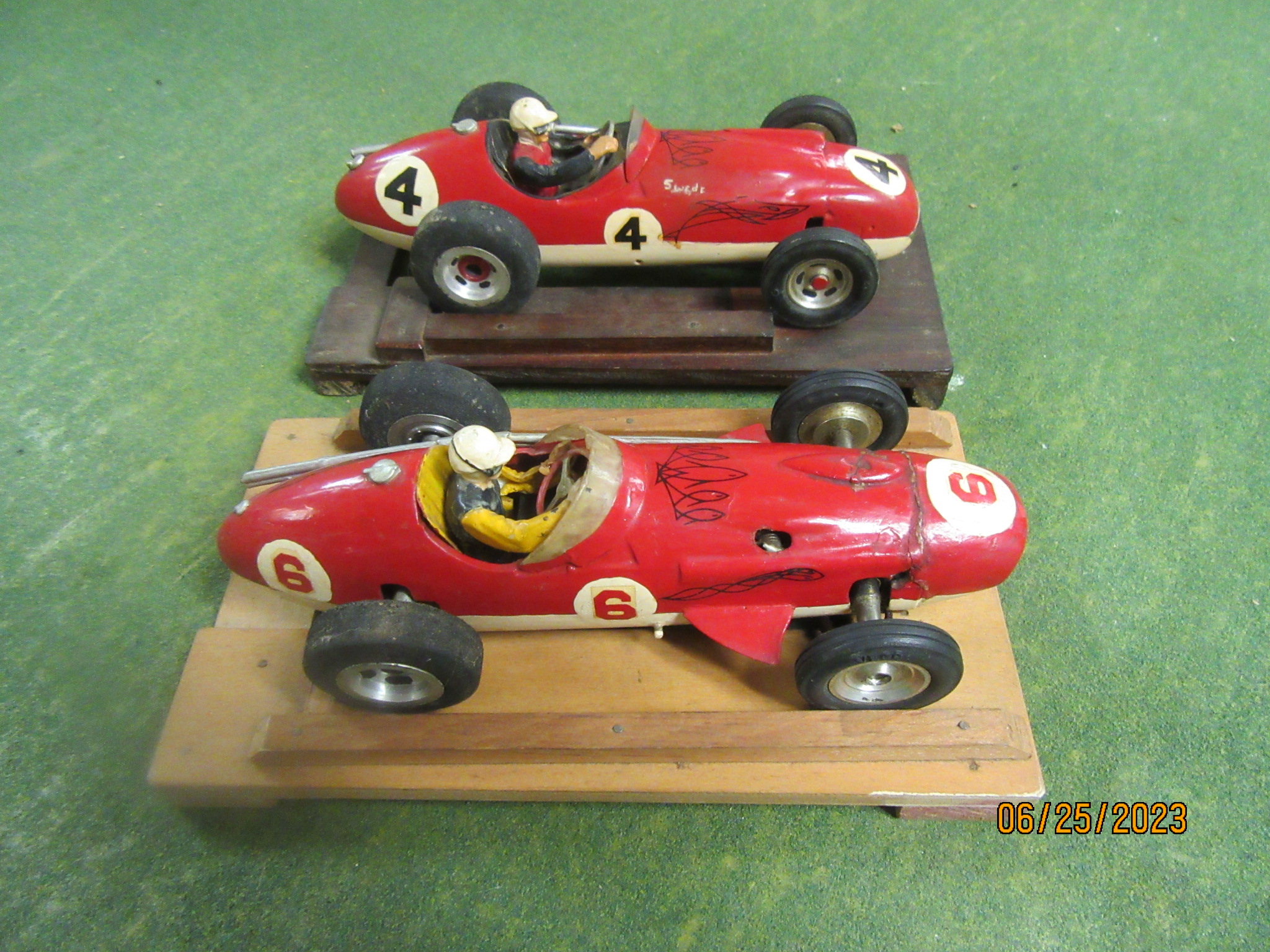1/24 th 1961 ? Maserati and Indy slot cars