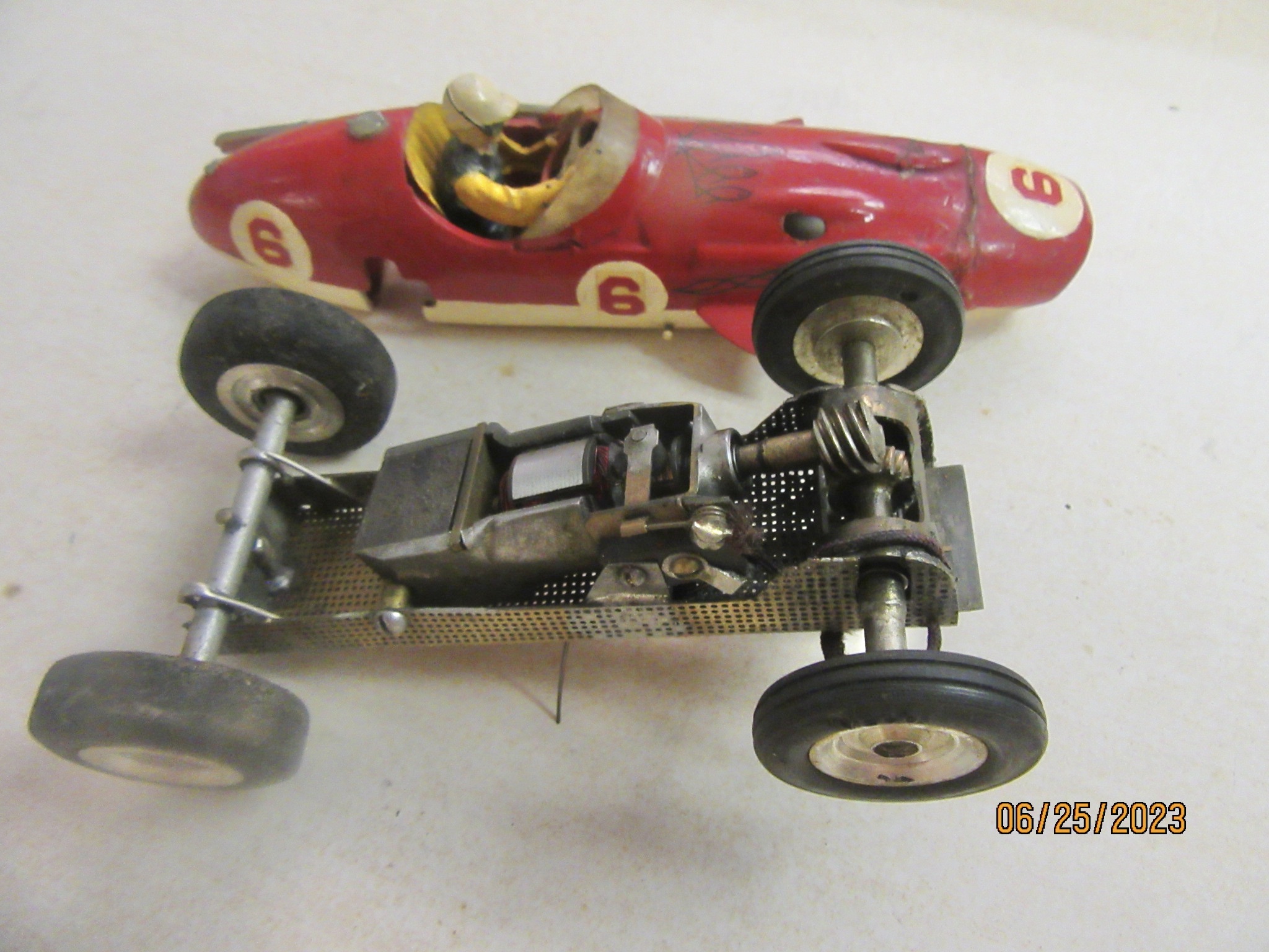 1/24th chassis with worm gear front wheel drive.