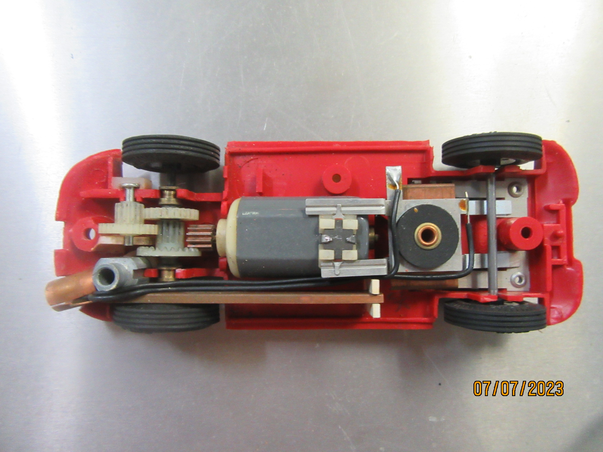 SHOWING THE PROTOTYPE HEATING ELEMENT OF THE JAGUAR XKE