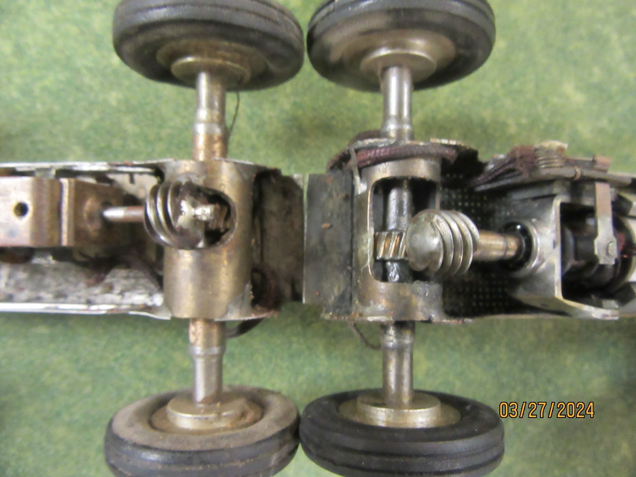 FRONT WHEEL DRIVE WITH WORM GEAR