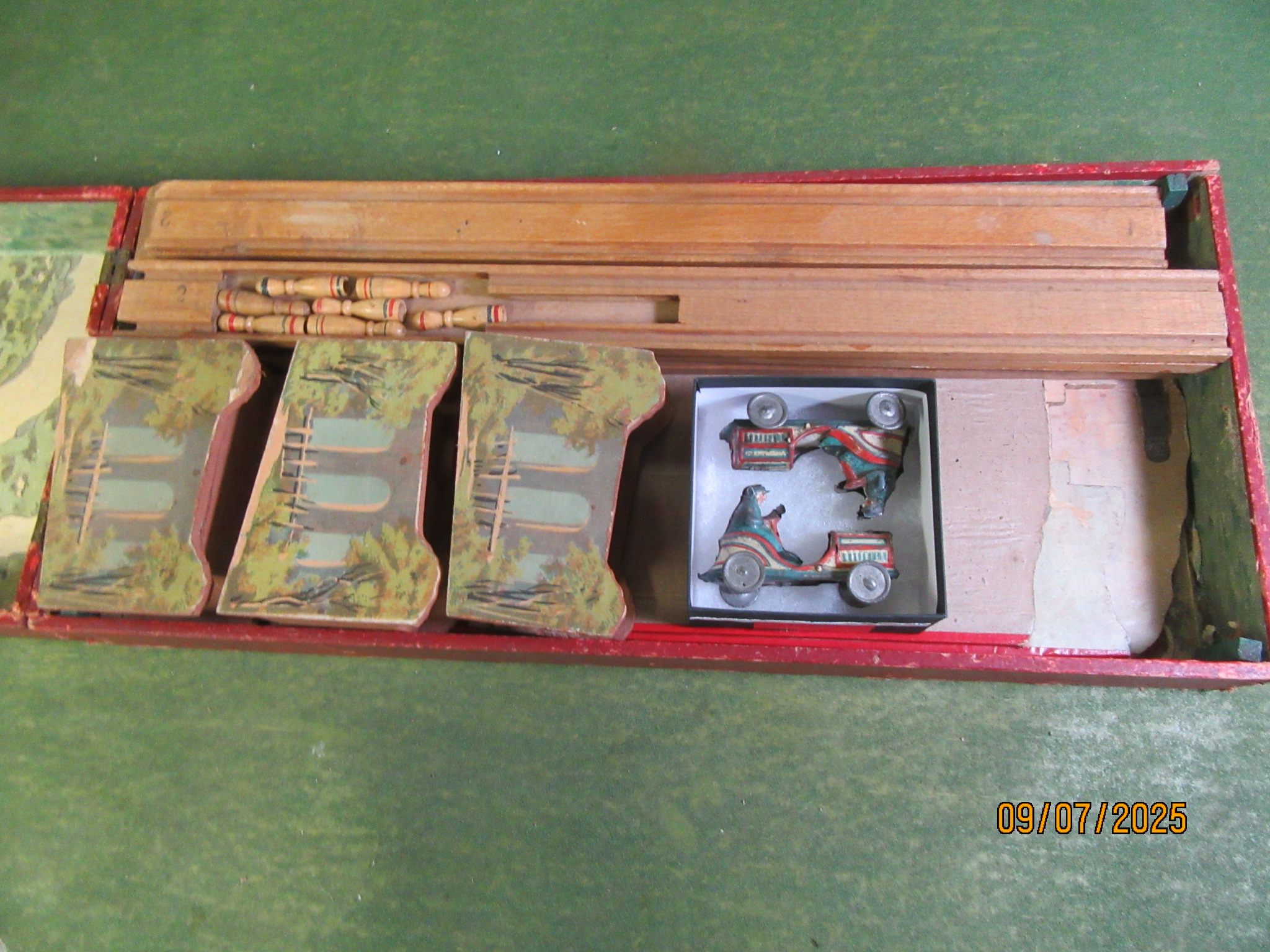 CONTENTS OF THE 1905 SET