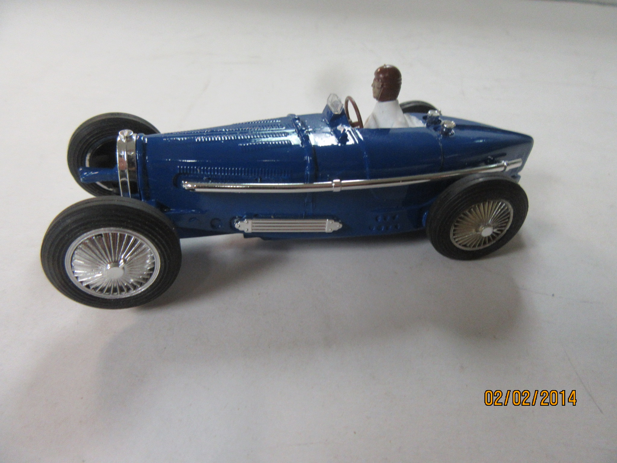 1/32ND SCALE PAINTED RESIN COPY OF A SCALEXTRIC BUGATTI MADE IN LIMITED  #S