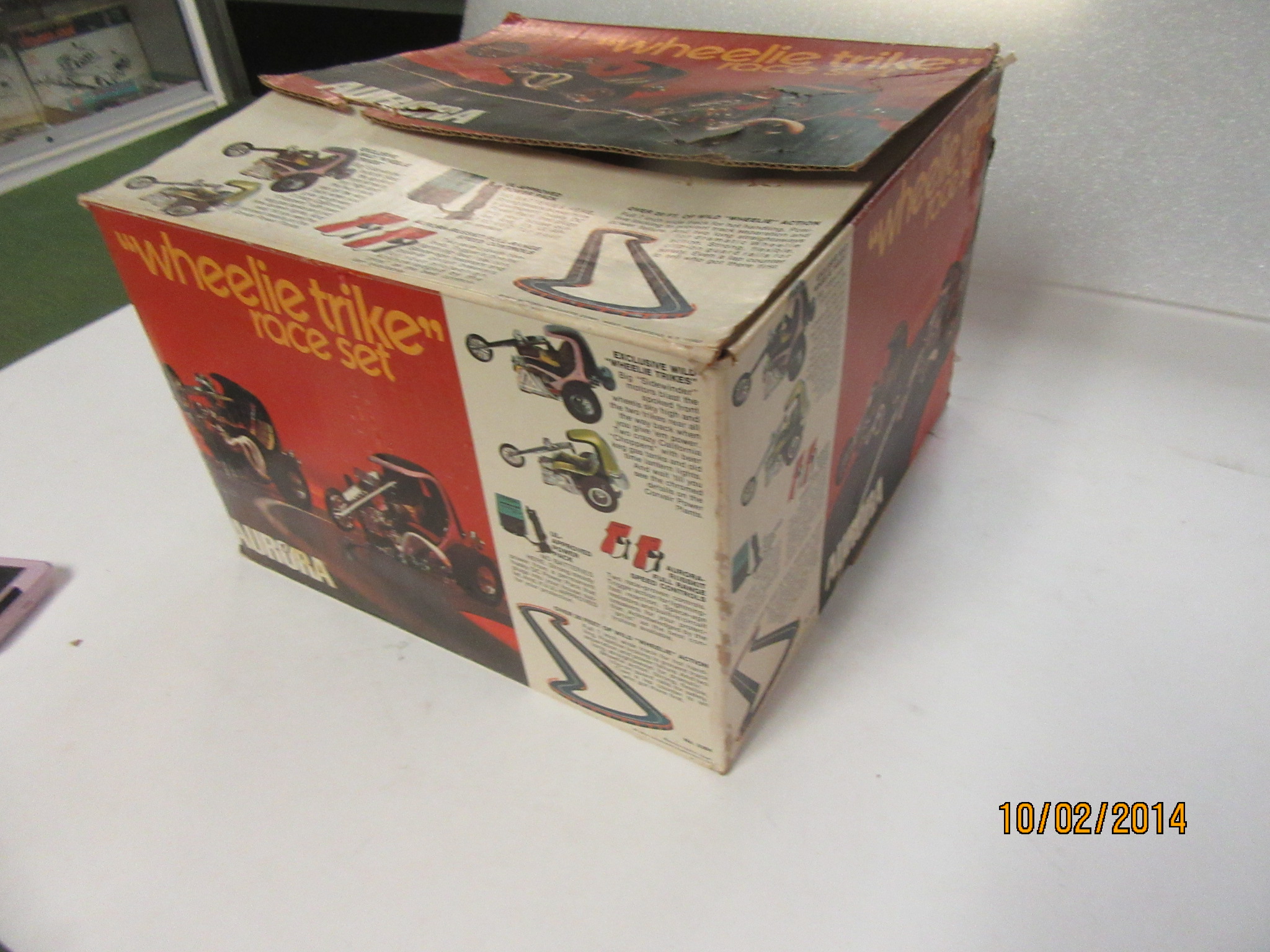 1/24TH SCALE WHEELIE TRIKE SET BOX