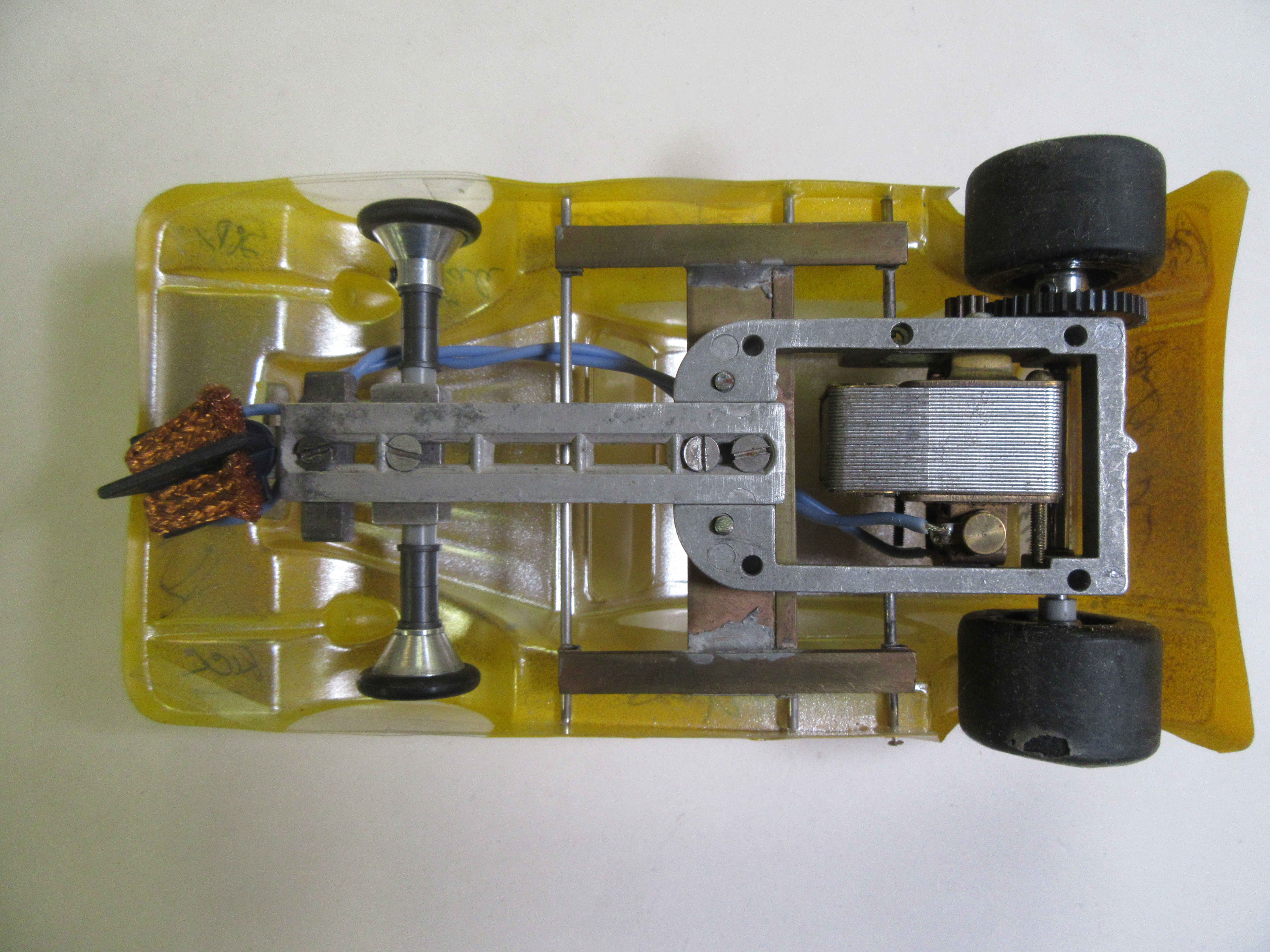 UNDERSIDE OF THE CITROEN 