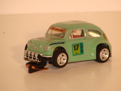 1/32 FIAT 600
