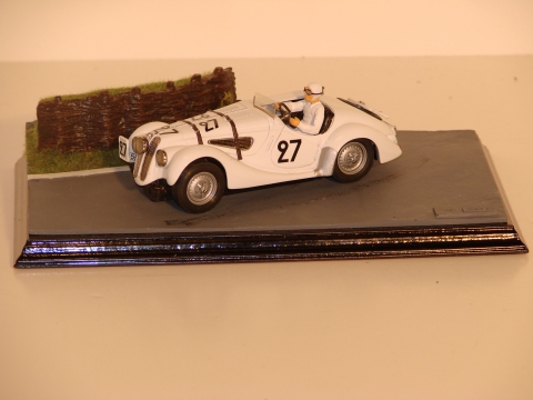 1/32ND SCALE BMW 328 RTR,CAME WITH A DIORAMA & BOOK ON THE HISTORY OF SLOT CLASSIC.400 MADE