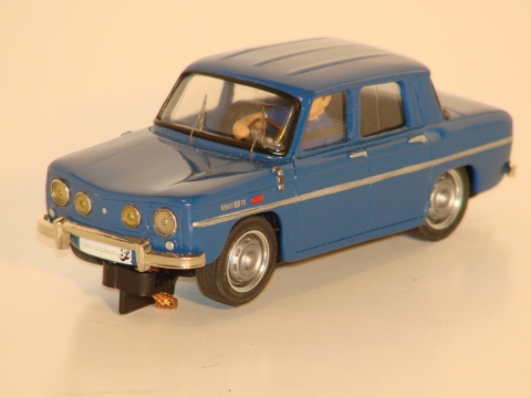 1/32ND SCALE RENAULT 8 TS,CJ-9,KIT