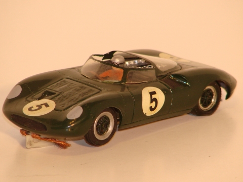 1/32ND SCALE FIBERGLASS JAGUAR