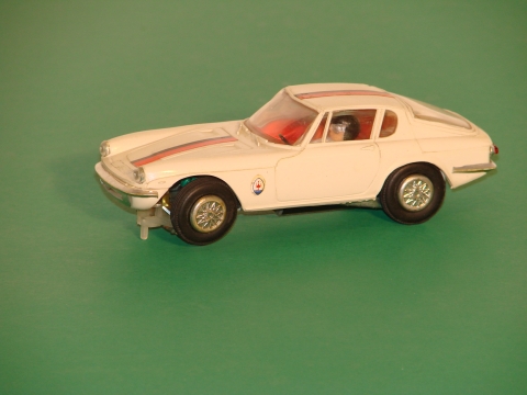 1/32 MASERATI MISTRAL