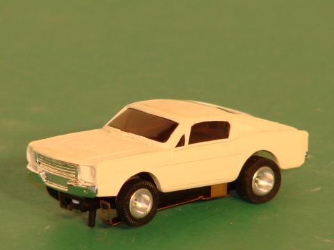 HO SCALE FORD MUSTANG