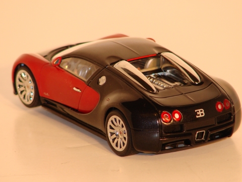 1/32 BUGATTI EB 16.4 VEYRON SHOWCAR