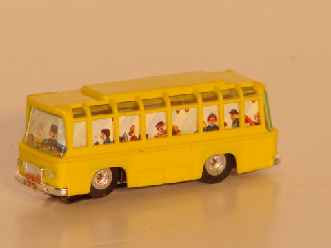 HO SCALE BUS