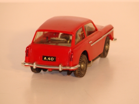 BACK OF THE 1/32ND SCALE AUSTIN A40,HARD TO FIND