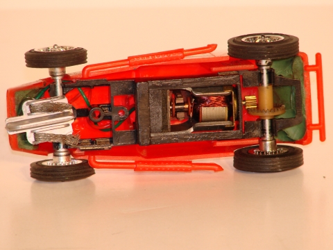 UNDERSIDE OF THE 1/32ND SCALE HOTROD 