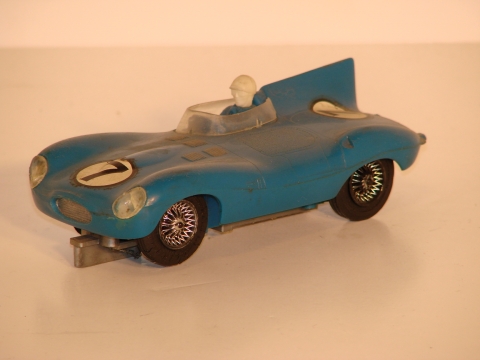 1/32ND SCALE JAGUAR D