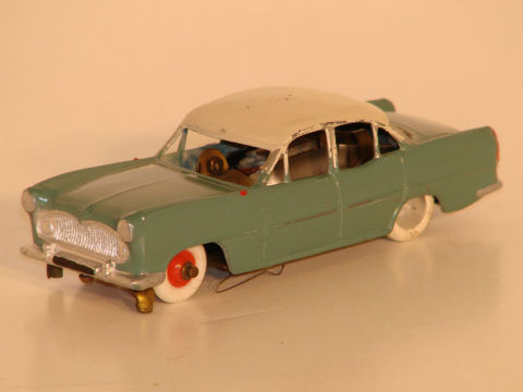 1/43 SIMCA ARIANE,DIECAST BODY BY QUIRALU MADE IN 1957-58,1ST TYPE,very rare