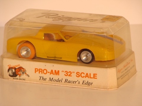 1/32ND SCALE PORSCHE 914, MIB