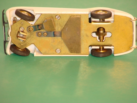 BOTTOM OF THE 1/32 JAG XK 120