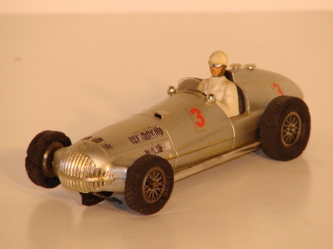 1/32ND SCALE 1938 MERCEDES W154/ R.CARACIOLA, PAINTED BY S.T.GOOI