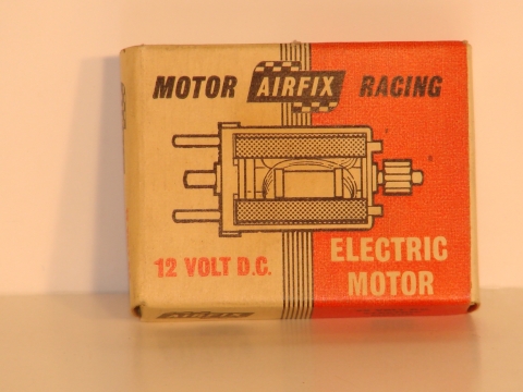 BOX WITH MOTOR