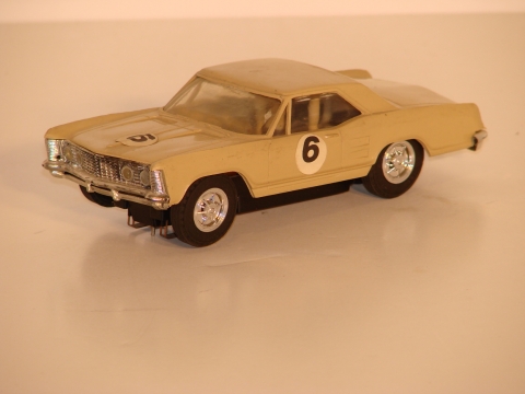 1/32 BUICK RIVERA
