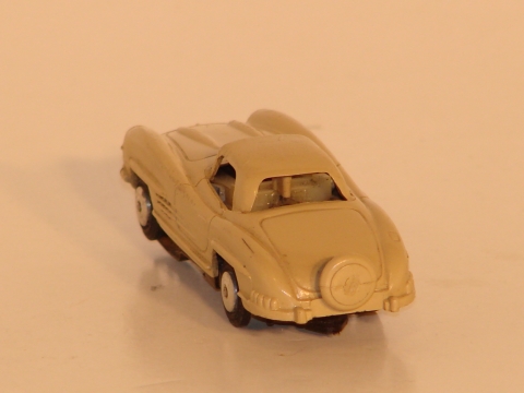 REAR VIEW OF THE HO MERCEDES 300 SL