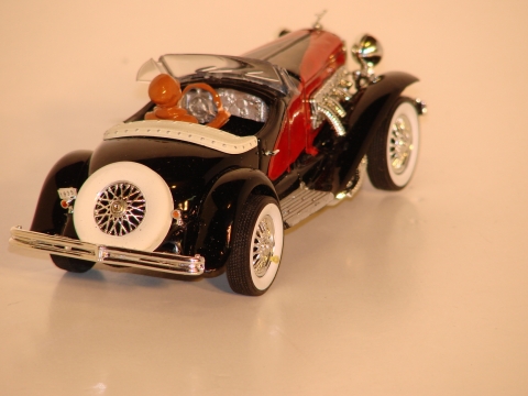 BACK OF THE 1/32ND SCALE DUESENBERG SSJ 1935, 50 MADE.