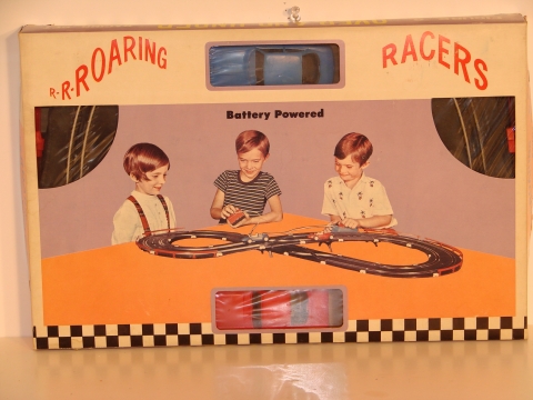 1/43 SLOT CAR SET,MIB