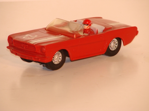 1/32 FORD MUSTANG