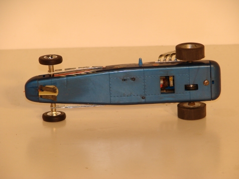 BOTTOM OF THE 1/24 SLINGER.